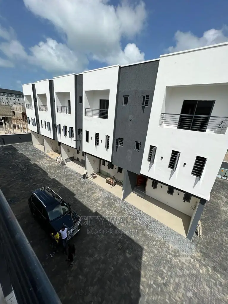 4bdrm Townhouse / Terrace in Ikate for rent in Ikate