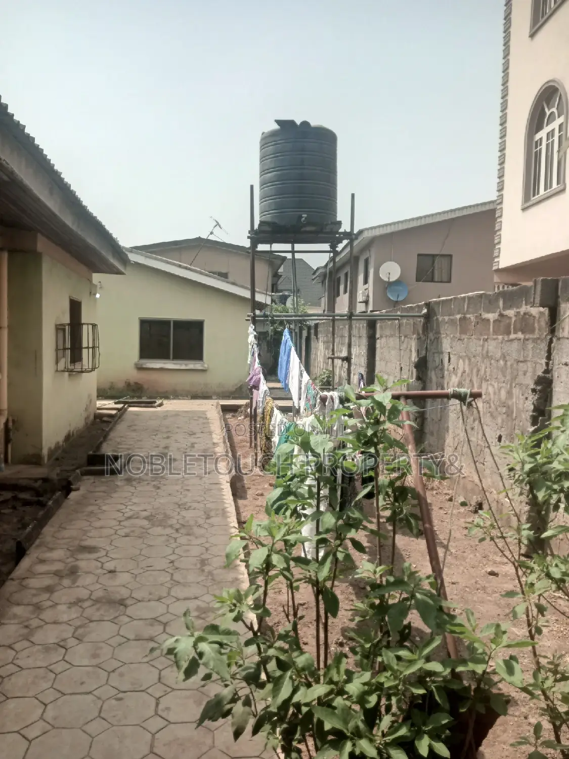 2bdrm Bungalow in Iyano Odo Bus Stop for sale in Iseri Olofin