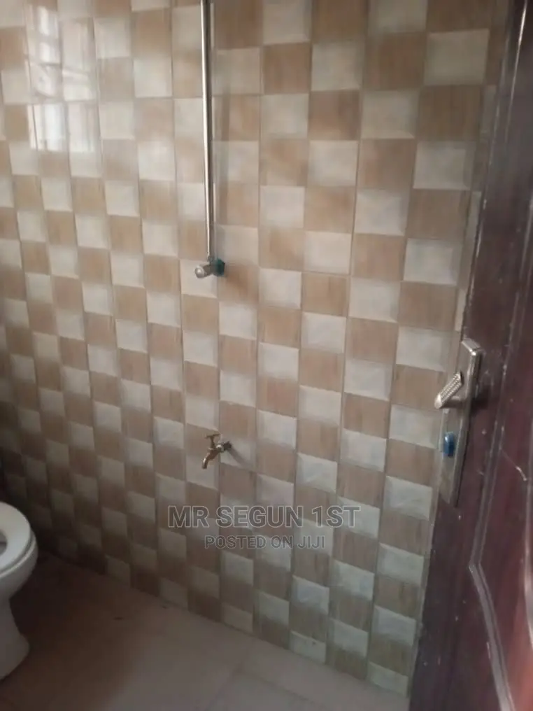 1bdrm Bungalow in Odekun Estate, Akala Express for Rent in Akala Express