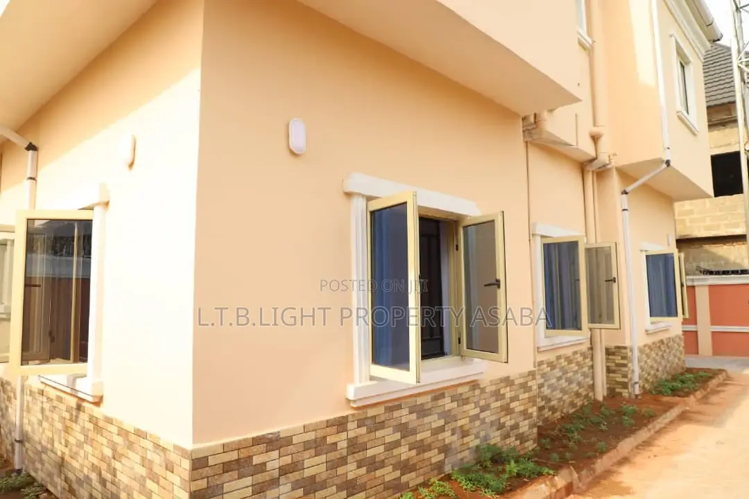 2bdrm Block of Flats in L.T.B Light, Oshimili South for Sale in Oshimili South