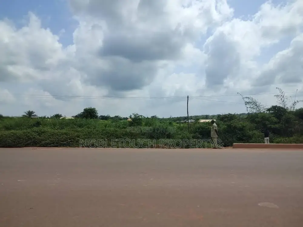 6plots Together Along the Road at Atan Lusada Expressway in Ado-Odo/Ota