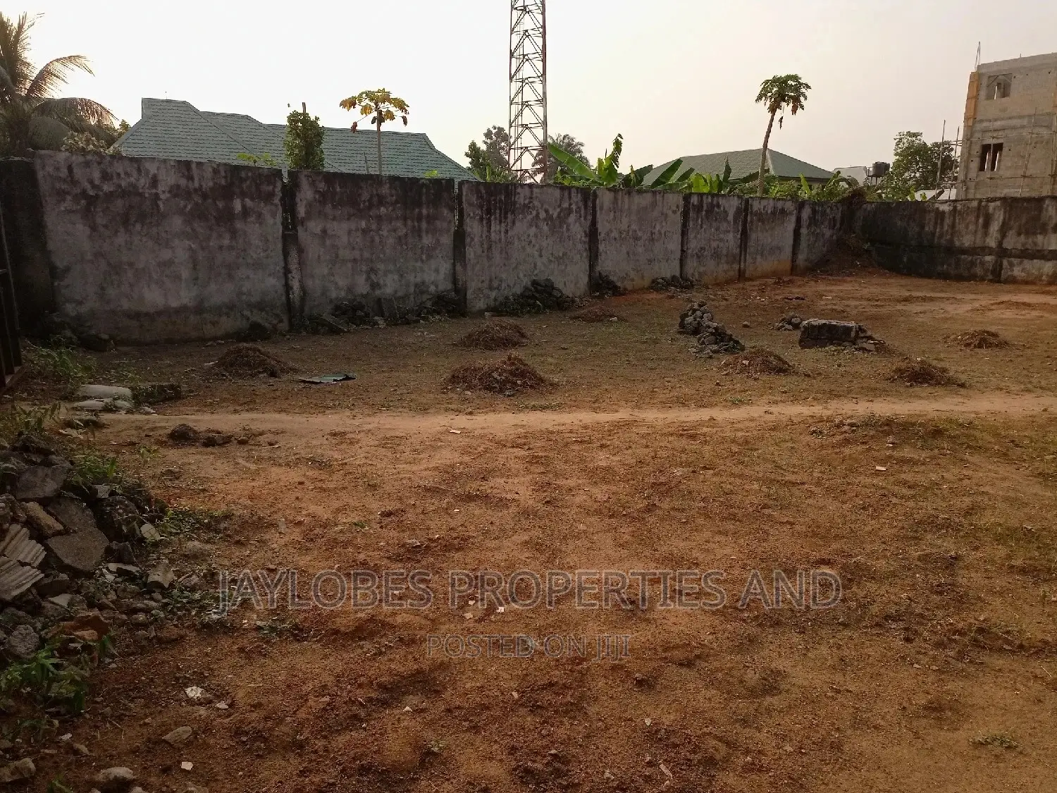 3bdrm Block of Flats in Miracle Estate, Obio-Akpor for Sale in Obio-Akpor