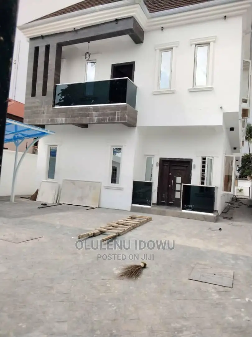 Furnished 5bdrm Duplex in Alimosho for Sale in Alimosho
