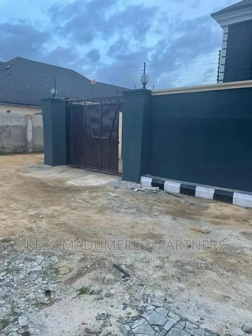 2bdrm Block of Flats in Near Obirikwere, Port-Harcourt for sale in Port-Harcourt