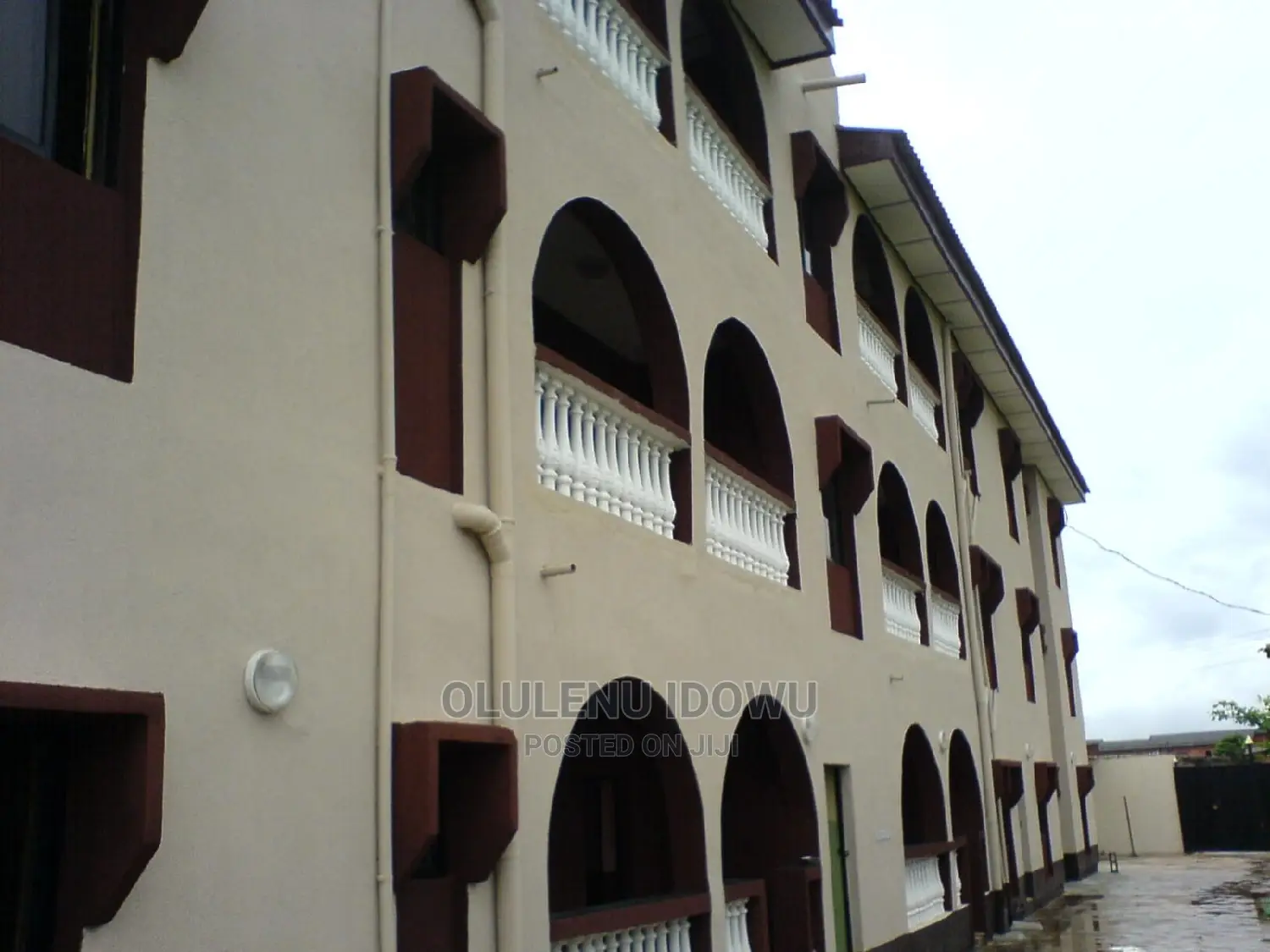Furnished 3bdrm Block of Flats in Alimosho for Sale in Alimosho