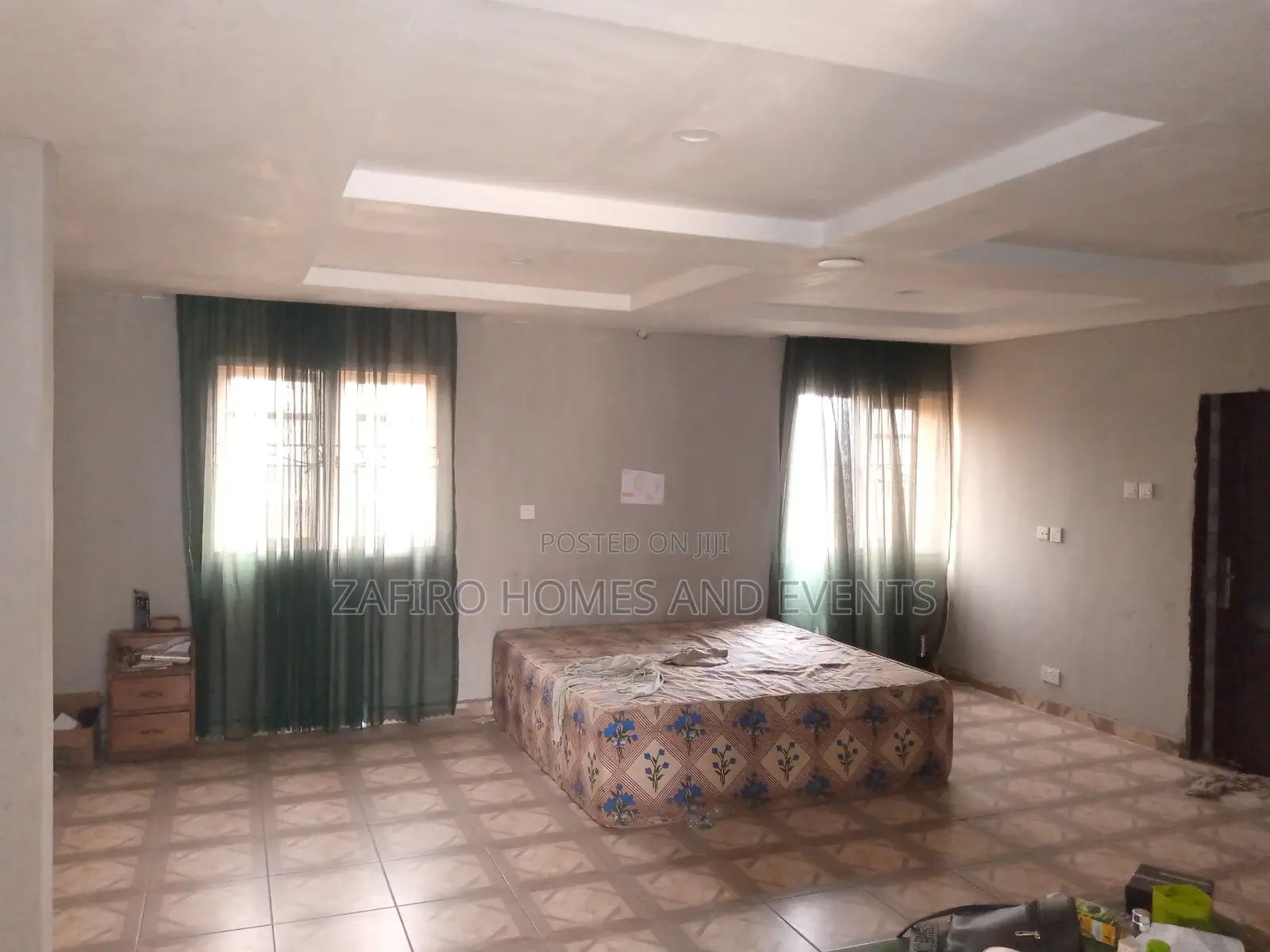 7bdrm Duplex in Icast Elebu, Akala Express for sale in Akala Express