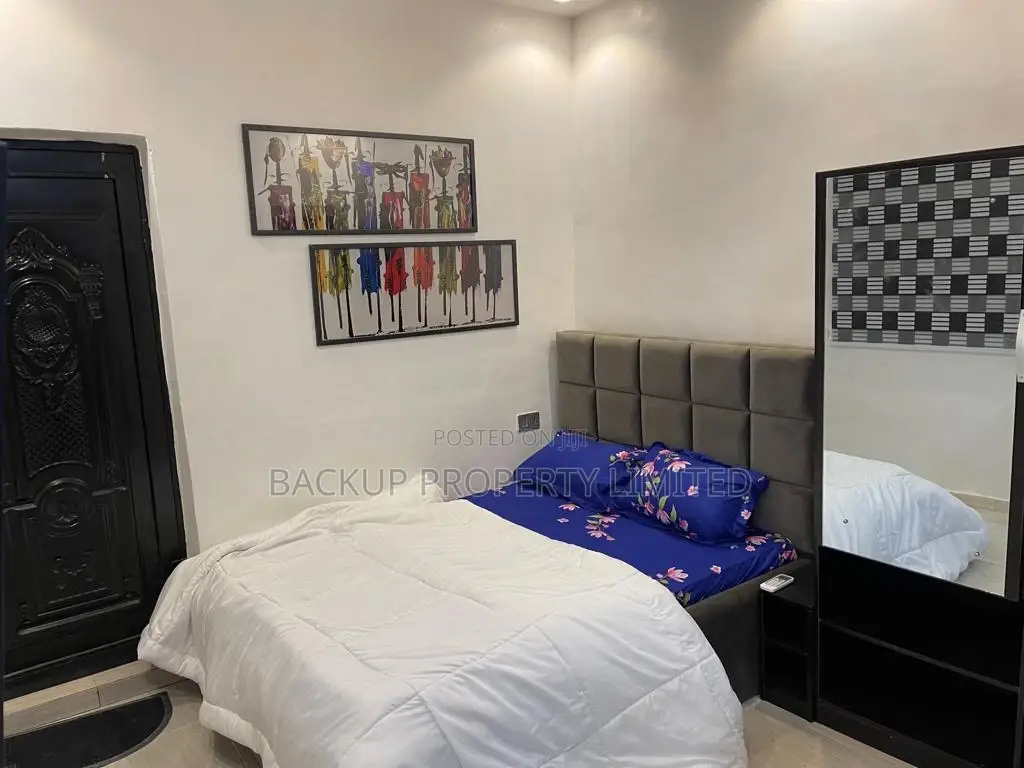 Furnished Studio Short Let Apartment in Yaba in Fola Agoro