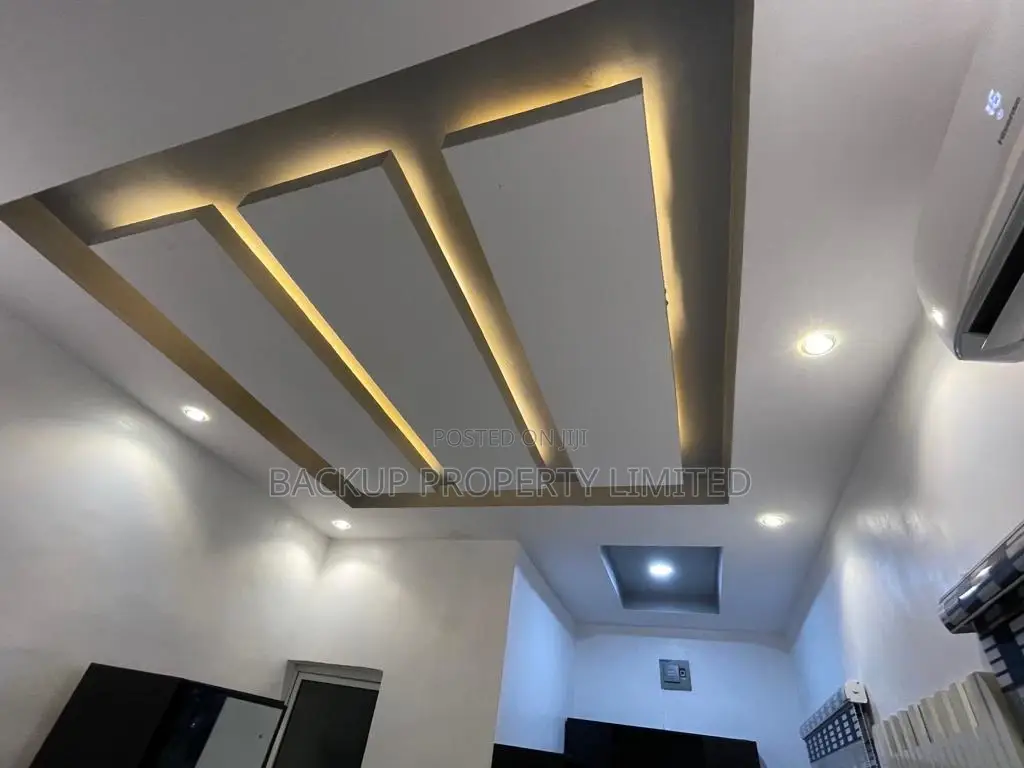 Furnished Studio Short Let Apartment in Yaba in Fola Agoro