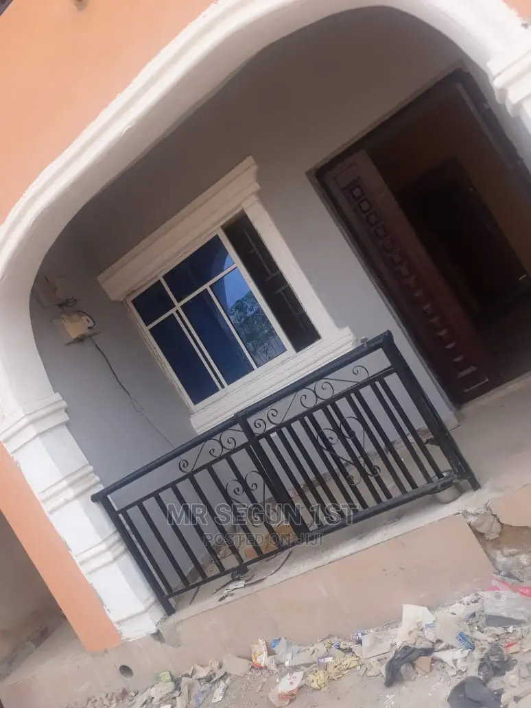 2bdrm Block of Flats in Arapaja Estate, Odo Ona for rent in Odo Ona
