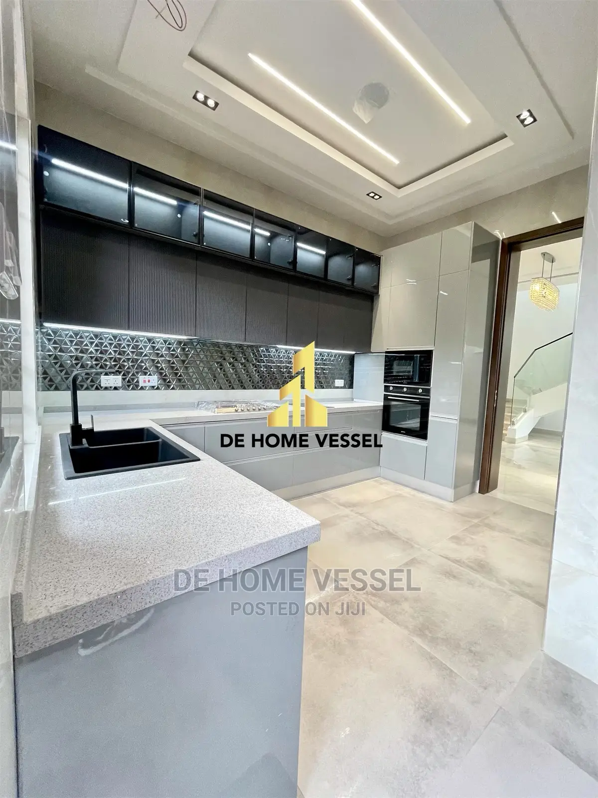 5bdrm Duplex in Ikoyi for Sale in Ikoyi