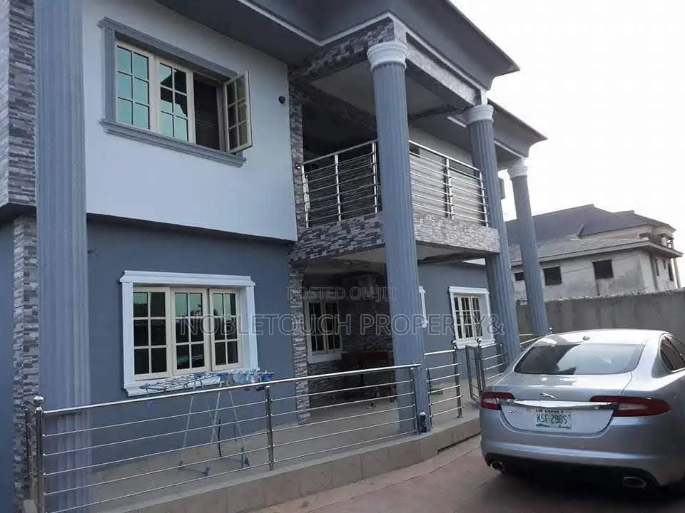 5bdrm Duplex in Ijegun Jakande Road for sale in Ijegun
