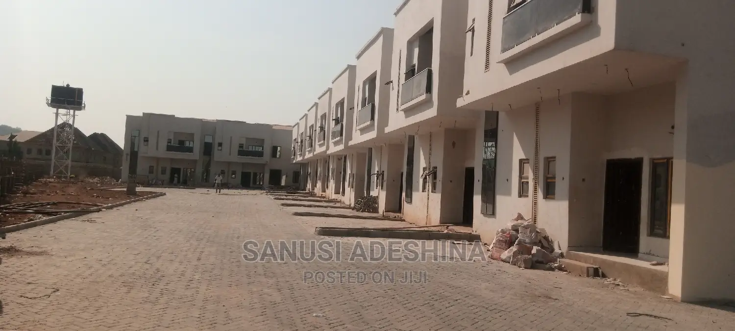 4bdrm Duplex in Gwarimpa Estate Fct, Gwarinpa for sale in Gwarinpa