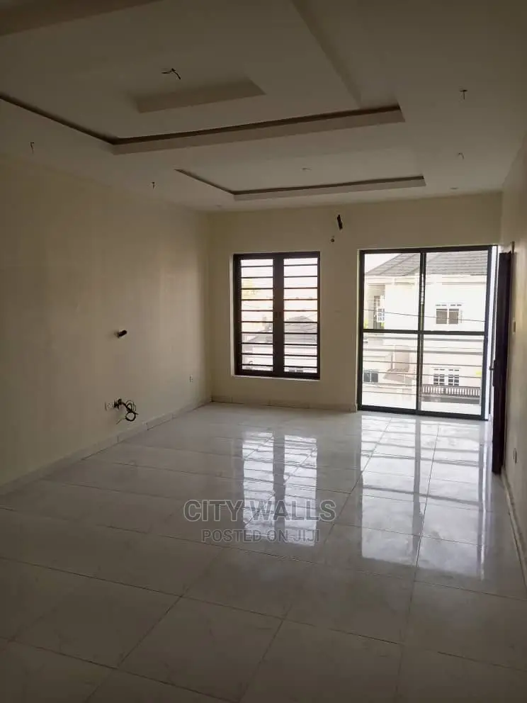 2bdrm Block of Flats in Ikate for Sale in Ikate