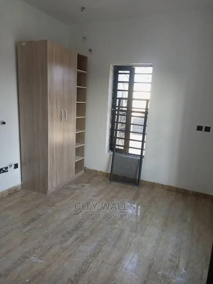 2bdrm Block of Flats in Ikate for Sale in Ikate