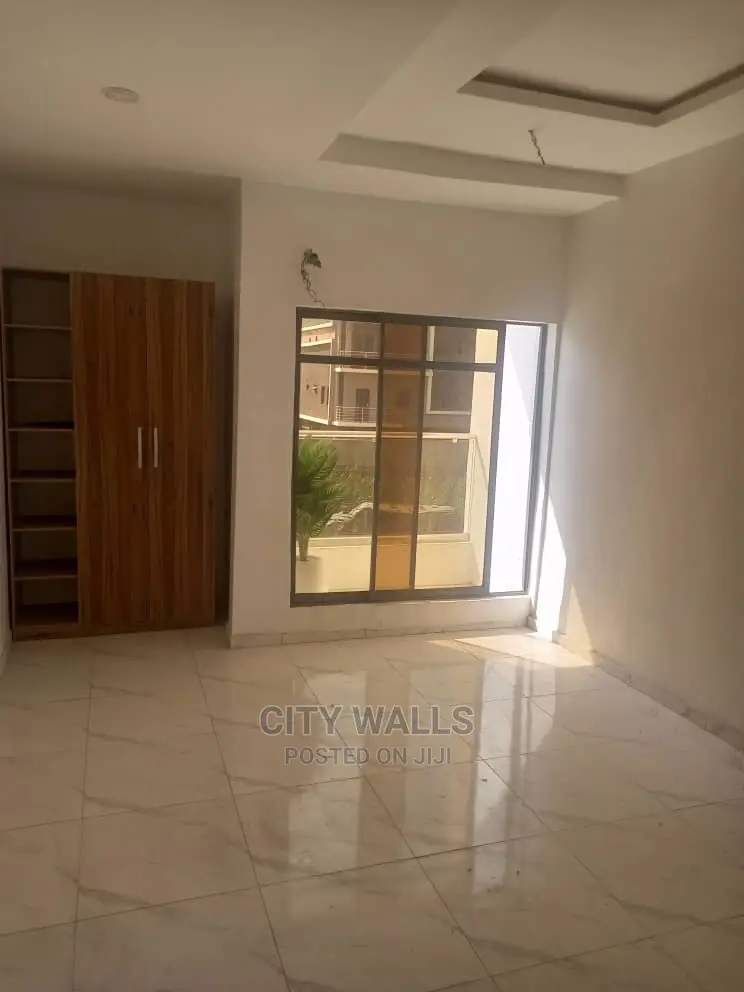 2bdrm Block of Flats in Ikate for Sale in Ikate