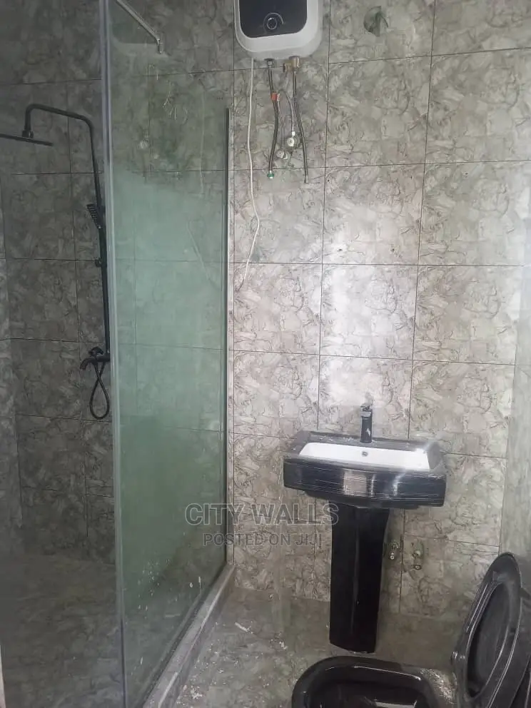 2bdrm Block of Flats in Ikate for Sale in Ikate