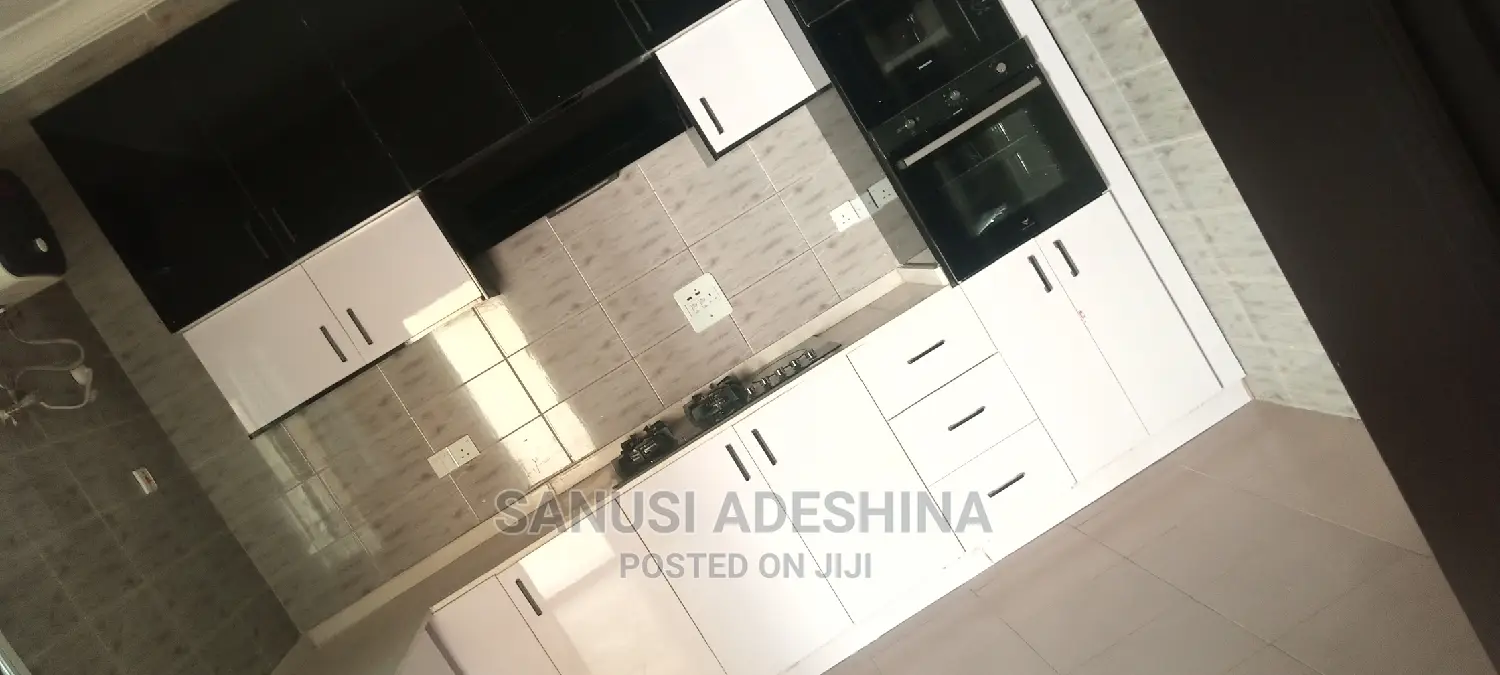 5bdrm Bungalow in Gwarimpa Extension, Gwarinpa for sale in Gwarinpa