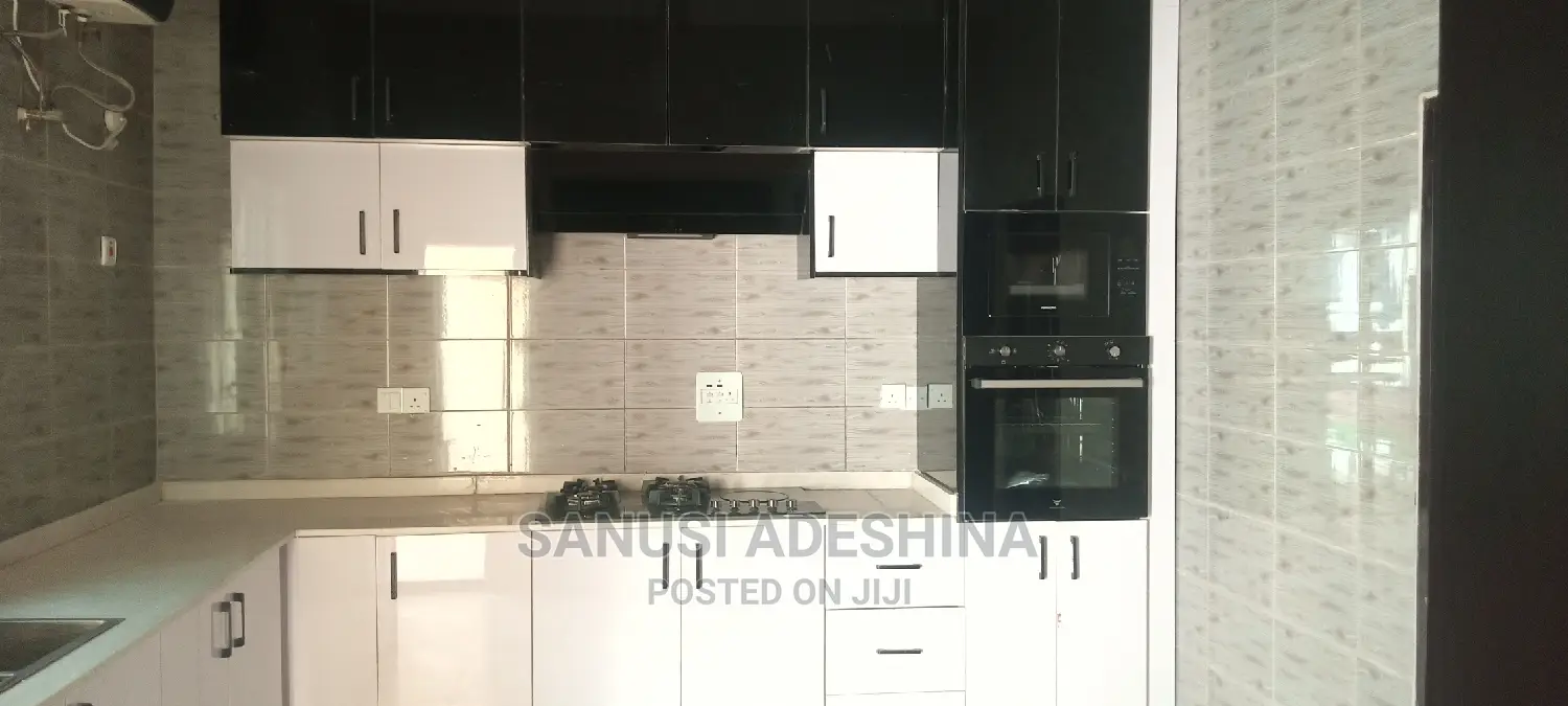 5bdrm Bungalow in Gwarimpa Extension, Gwarinpa for sale in Gwarinpa