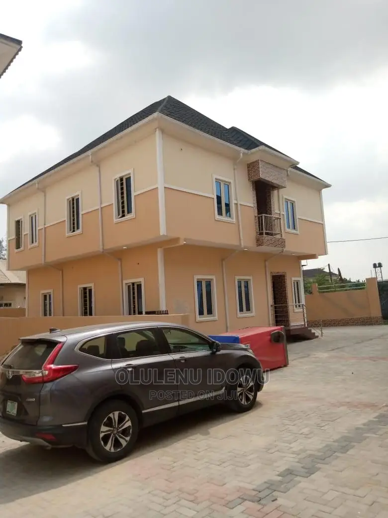 Furnished 4bdrm Duplex in Omole Phase 1 for Sale in Omole Phase 1
