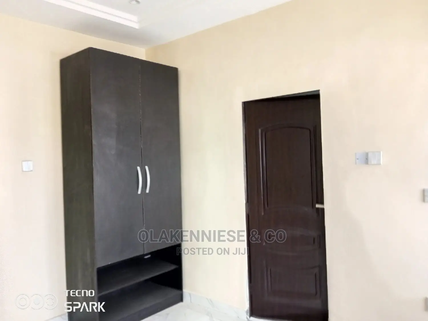 Furnished 3bdrm Block of Flats in Adeniran Ogunsanya, Surulere for rent in Surulere