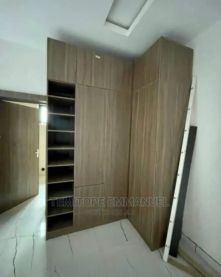 Furnished 4bdrm Duplex in Ikeja Gra for sale in Ikeja GRA