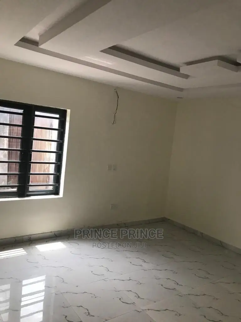 Furnished 3bdrm Block of Flats in Aguda, Surulere for rent in Surulere
