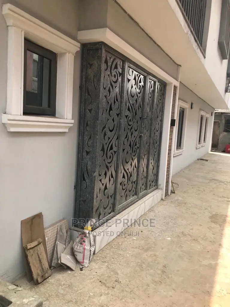 Furnished 3bdrm Block of Flats in Aguda, Surulere for rent in Surulere