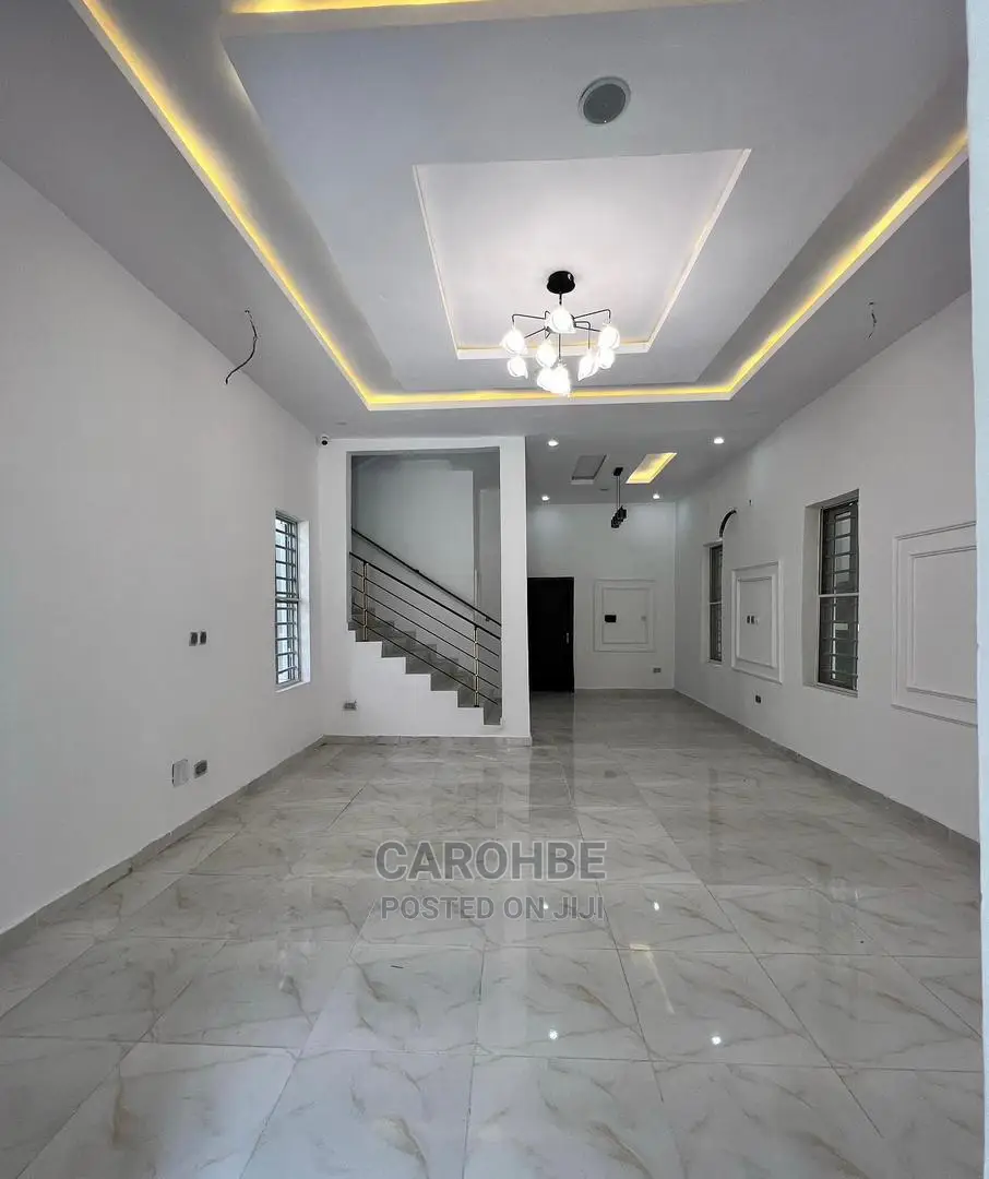 5bdrm Duplex in Chevy View, Chevron for Sale in Chevron