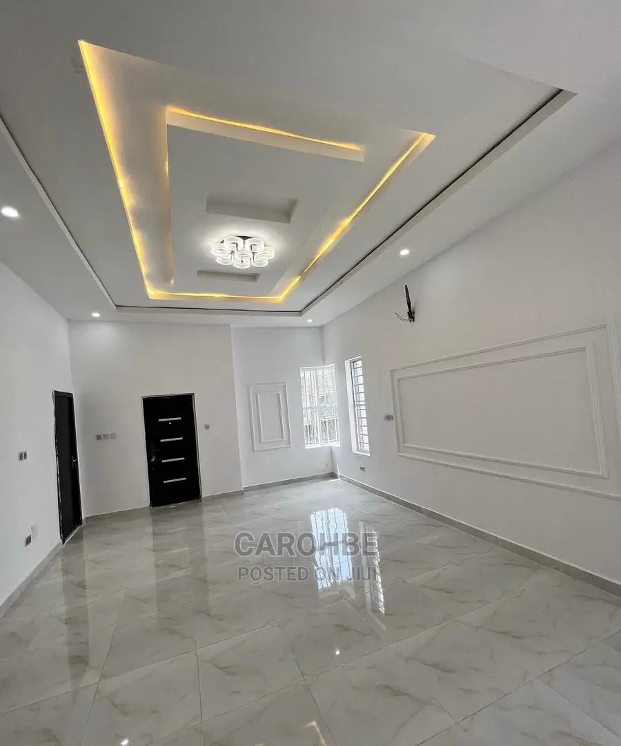 5bdrm Duplex in Chevy View, Chevron for Sale in Chevron