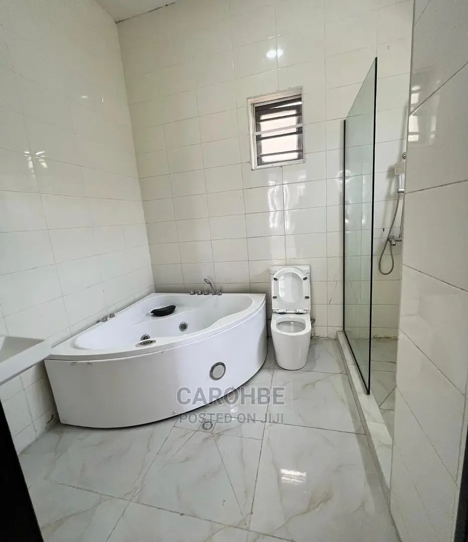 5bdrm Duplex in Chevy View, Chevron for Sale in Chevron