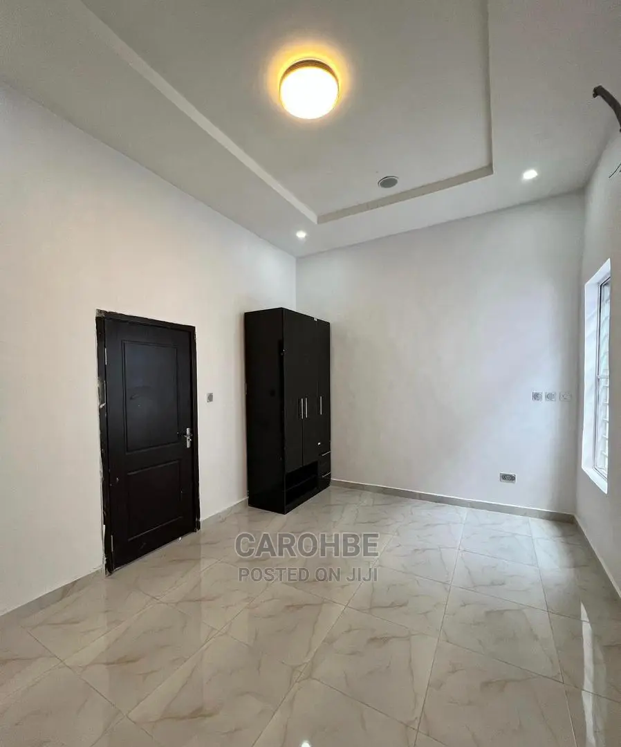 5bdrm Duplex in Chevy View, Chevron for Sale in Chevron