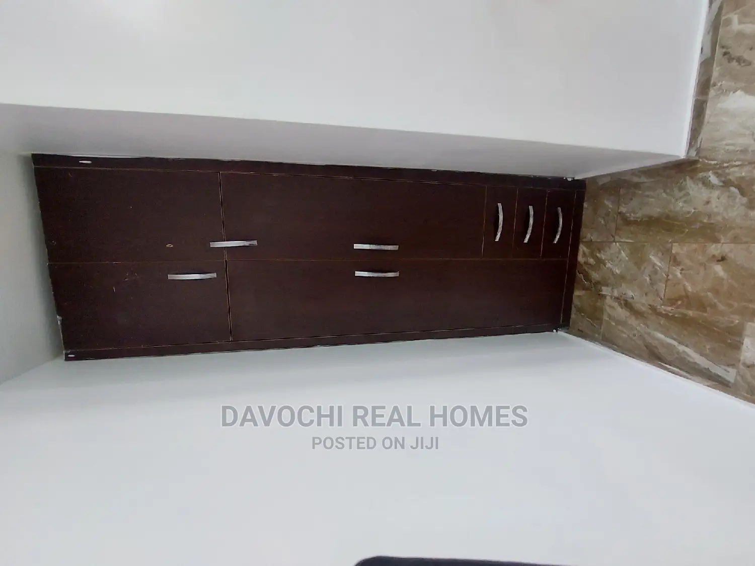 3bdrm Apartment in Chevron Estate, Lekki for rent in Lekki