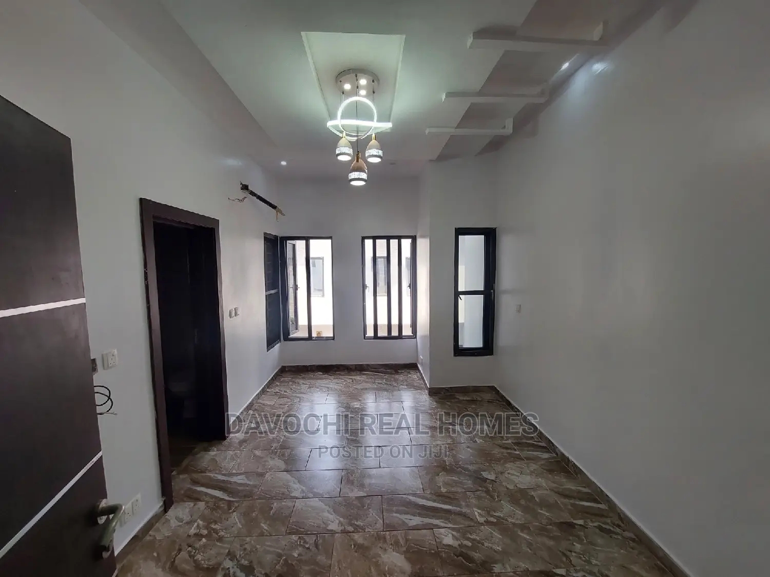 3bdrm Apartment in Chevron Estate, Lekki for rent in Lekki