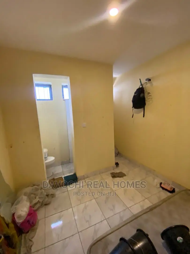 3bdrm Apartment in Lekki Phase 1 for Sale in Lekki