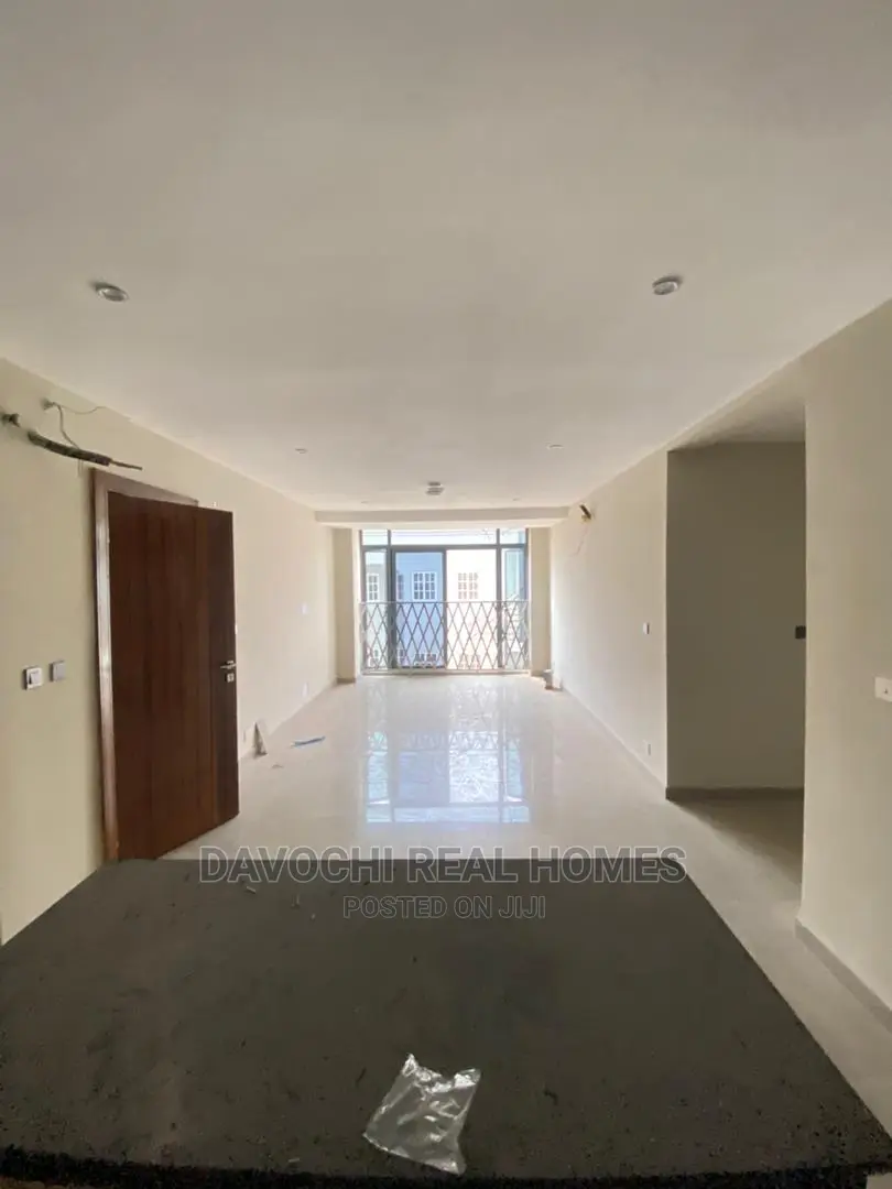 3bdrm Apartment in Lekki Phase 1 for Sale in Lekki