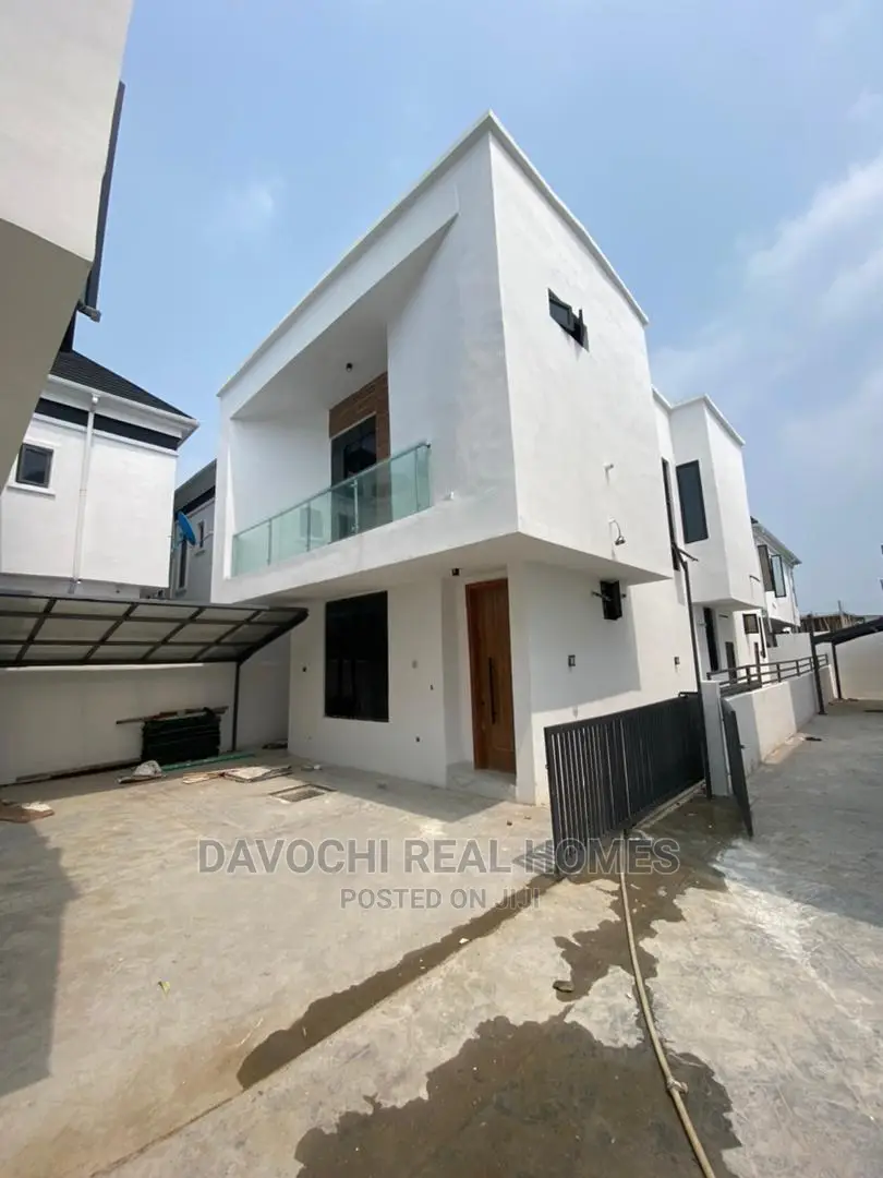 5bdrm Duplex in Chevron Estate, Lekki for Sale in Lekki
