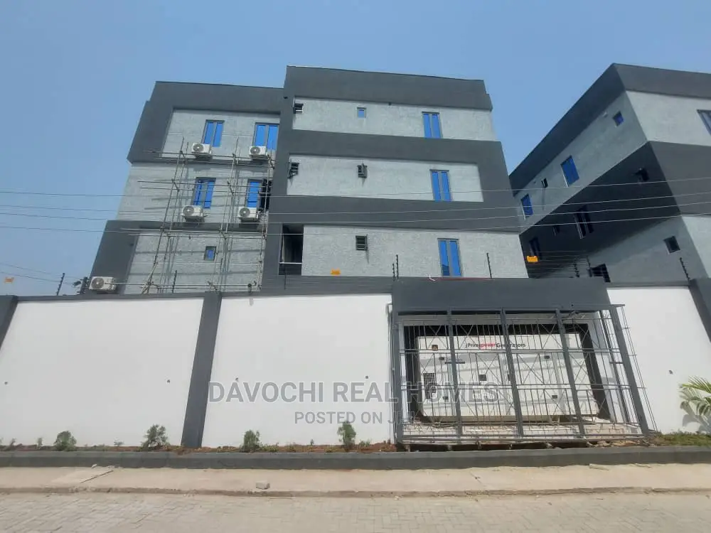 2bdrm Apartment in Chevron Estate, Lekki for rent in Lekki