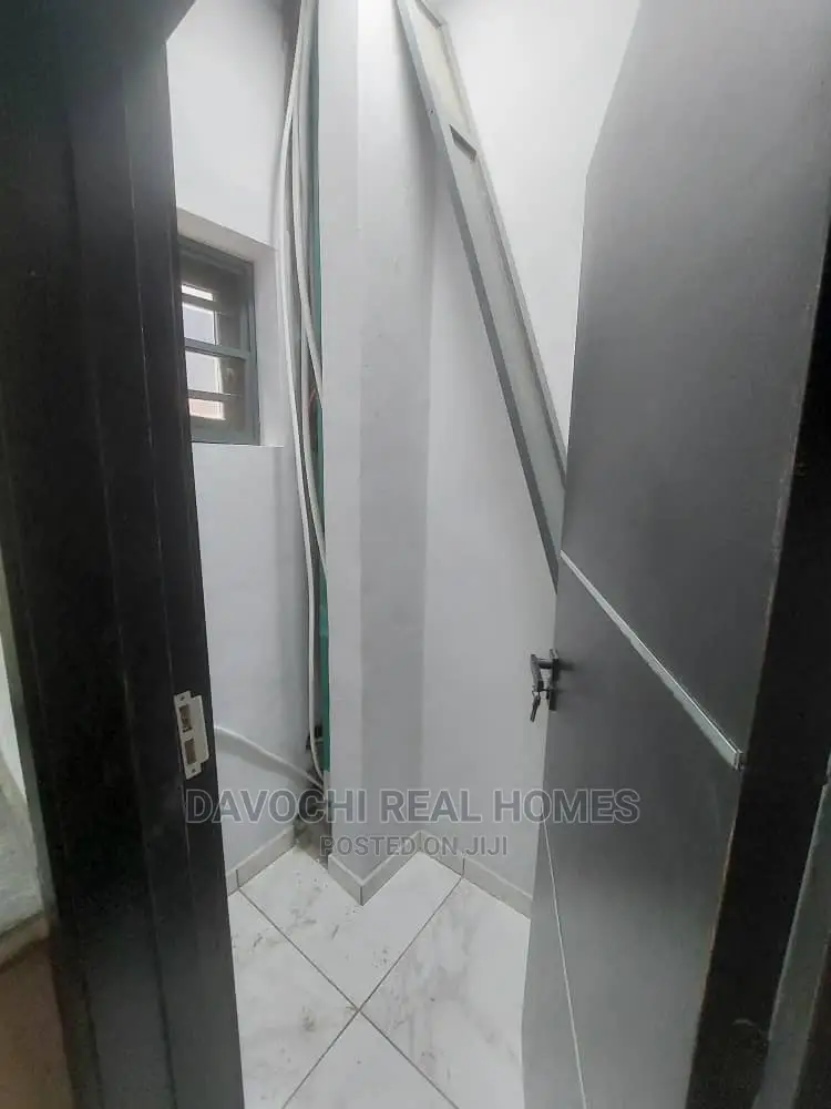 2bdrm Apartment in Chevron Estate, Lekki for rent in Lekki