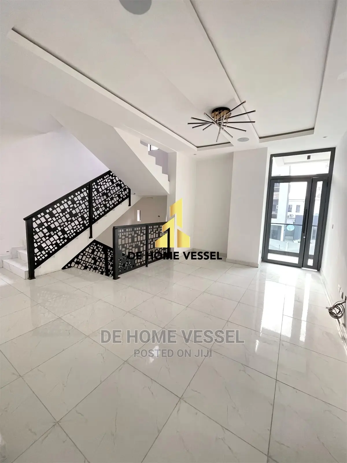 5bdrm Duplex in Osapa london for sale in Osapa london