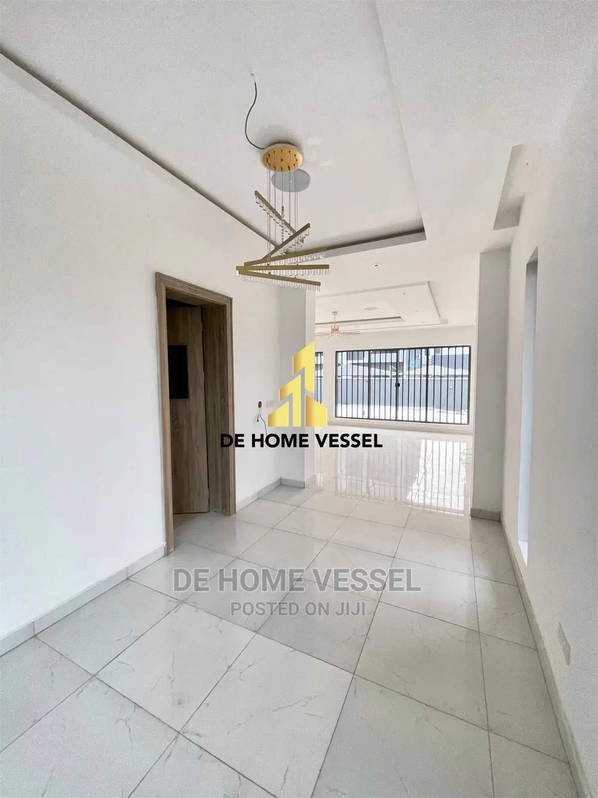 5bdrm Duplex in Osapa london for sale in Osapa london