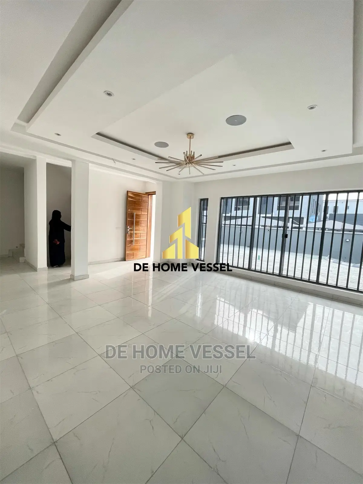 5bdrm Duplex in Osapa london for sale in Osapa london