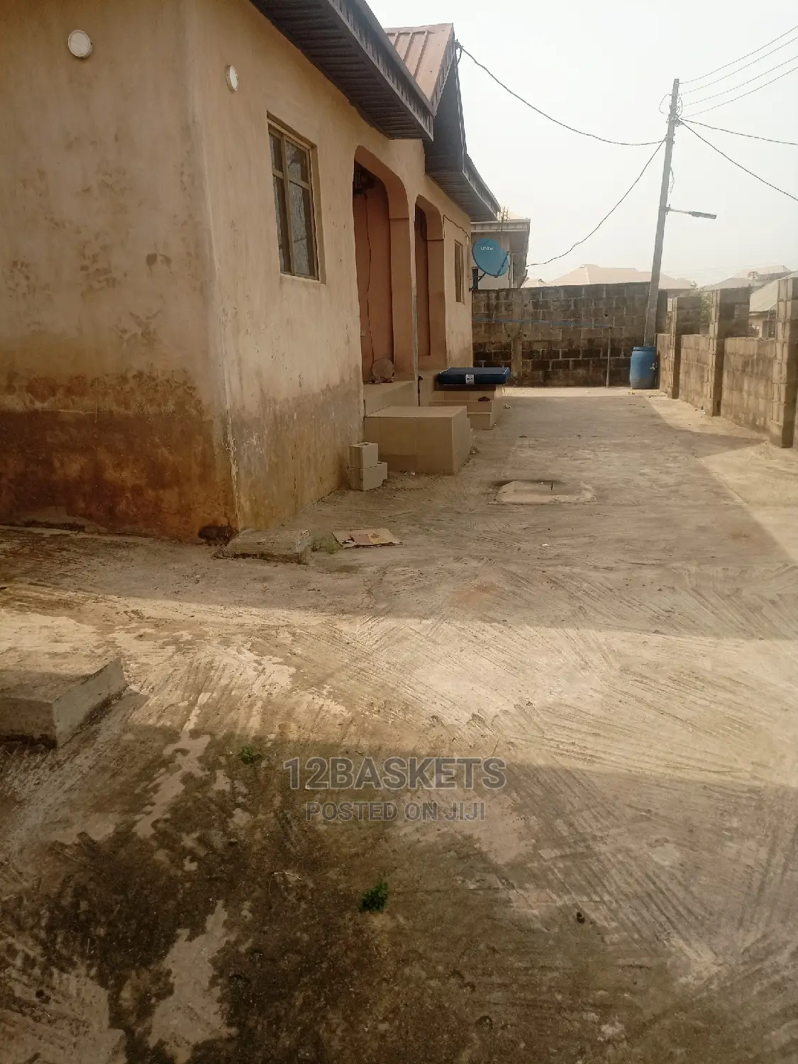 Furnished 2bdrm Block of Flats in Magboro, Obafemi-Owode for sale in Obafemi-Owode