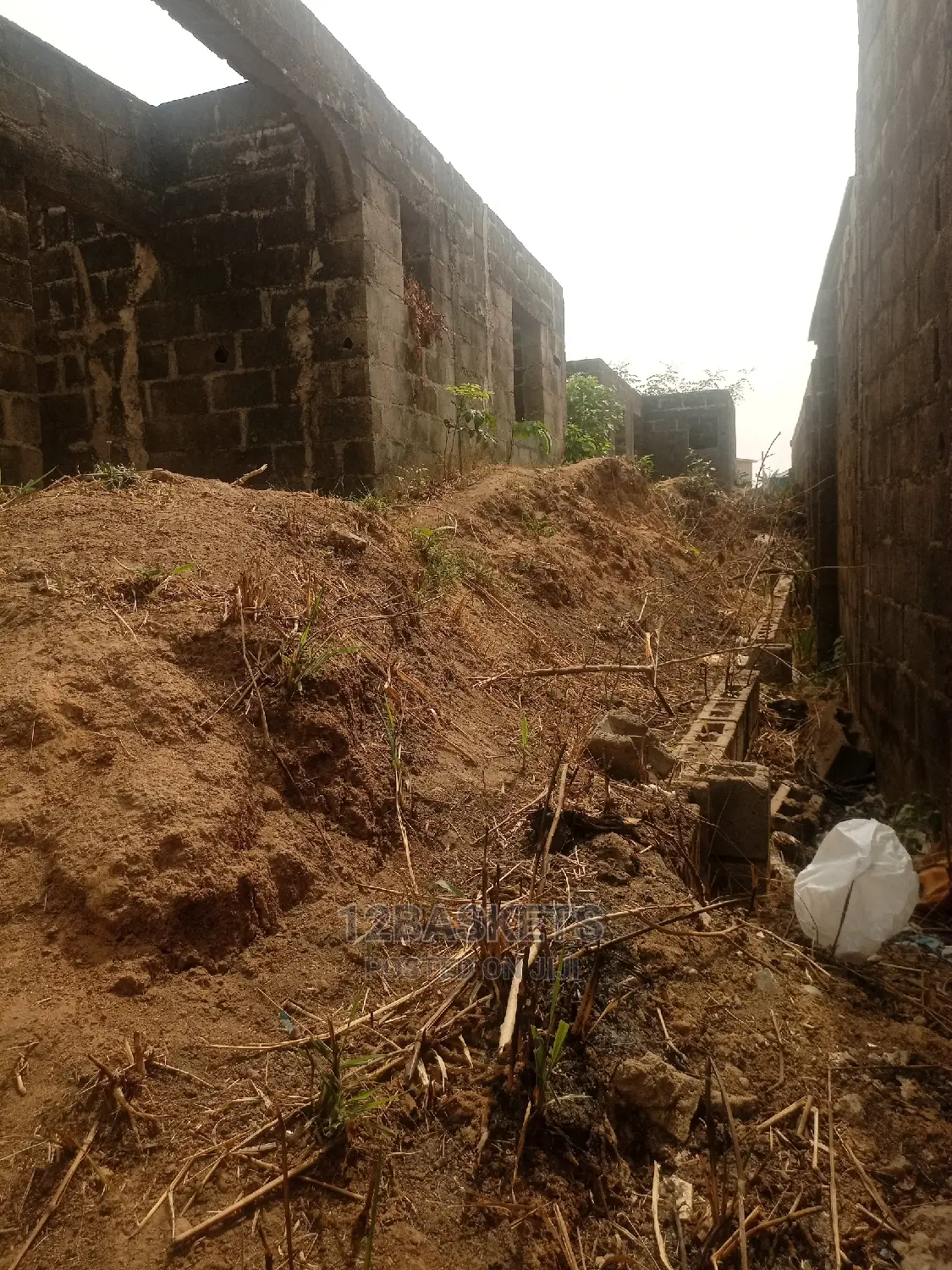 Furnished 2bdrm Block of Flats in Magboro, Obafemi-Owode for sale in Obafemi-Owode