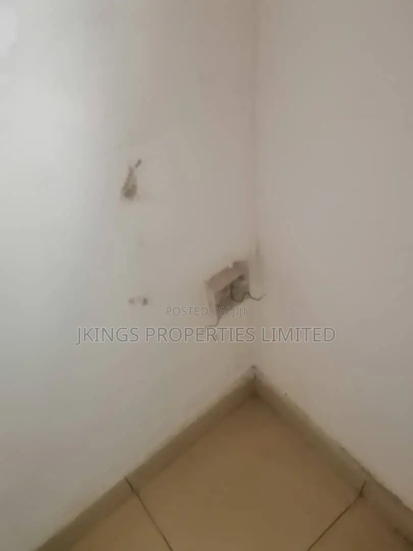 Studio Apartment in Lawanson for rent in Lawanson