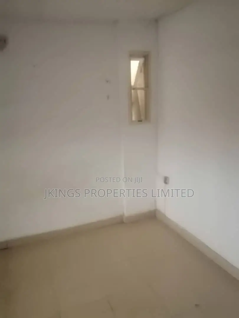 Studio Apartment in Lawanson for rent in Lawanson
