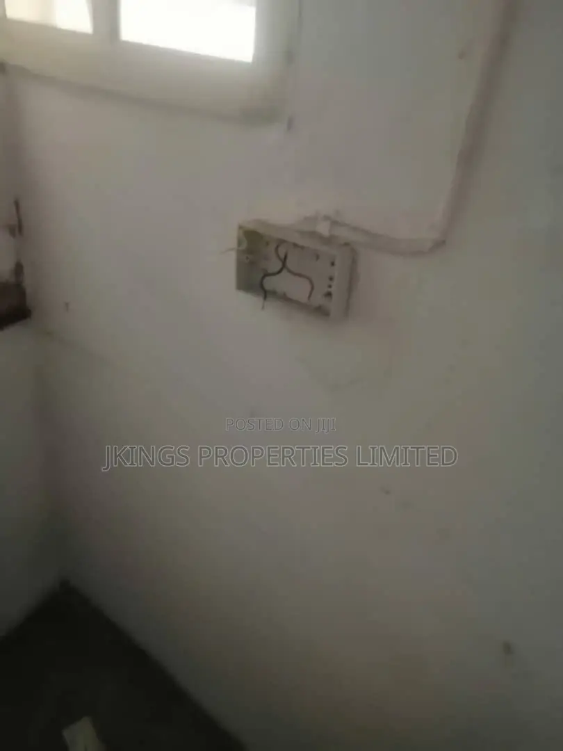 Studio Apartment in Lawanson for rent in Lawanson