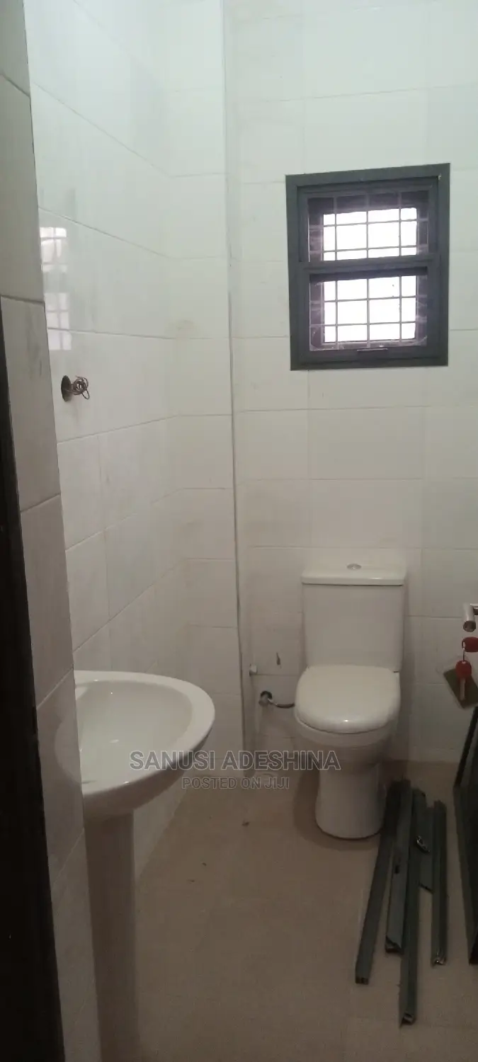 2bdrm Block of Flats in Jahi By Gilmore for sale in Jahi