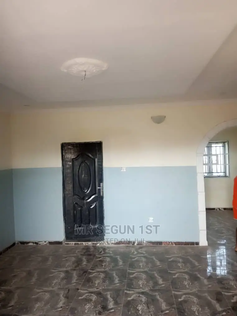 2bdrm Bungalow in Atere Estate Off for rent in Akala Express