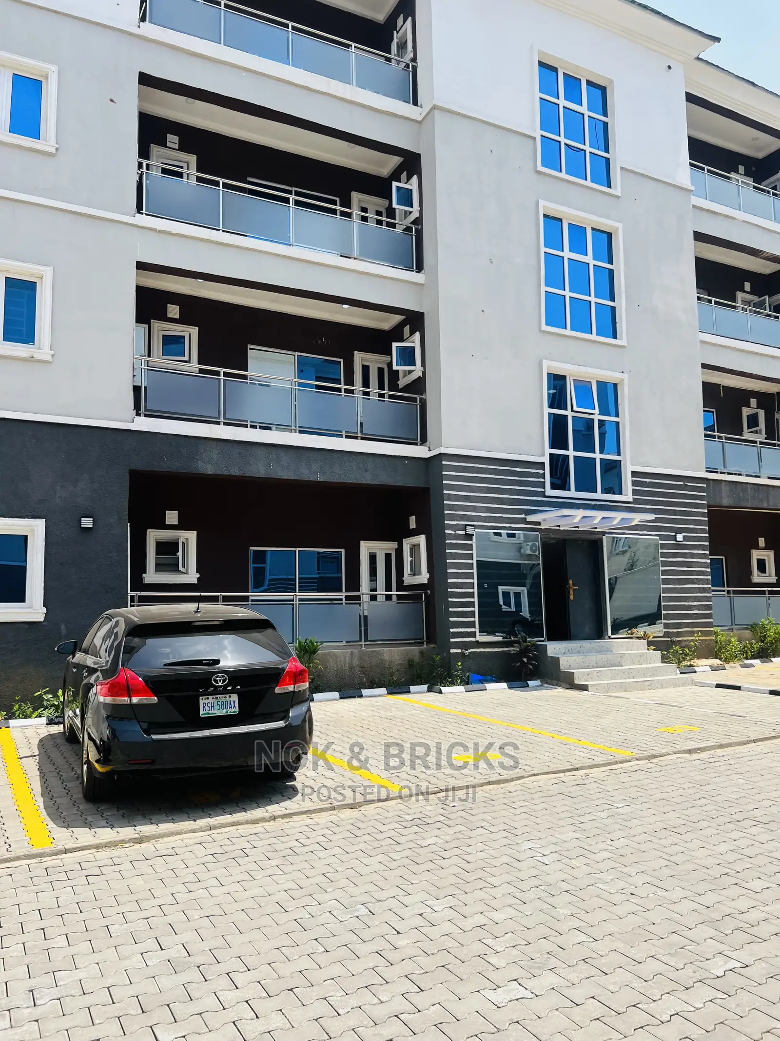 3bdrm Block of Flats in Glandle, Wuye for sale in Wuye