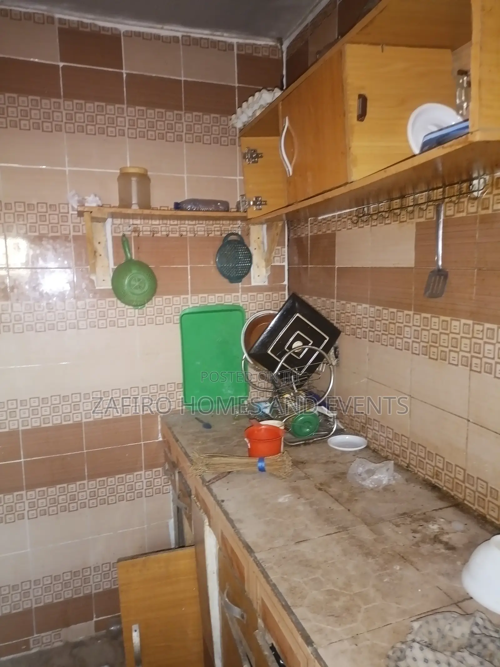 3bdrm Bungalow in Ife Estate, Iwo Road for sale in Iwo Road